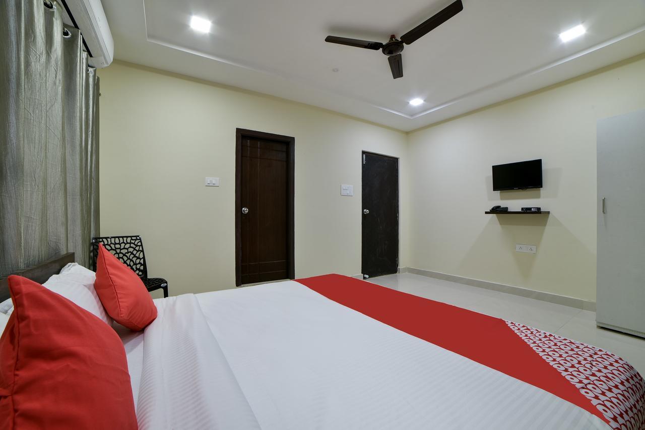 Oyo 16606 Iconic Living Hyderabad Exterior foto