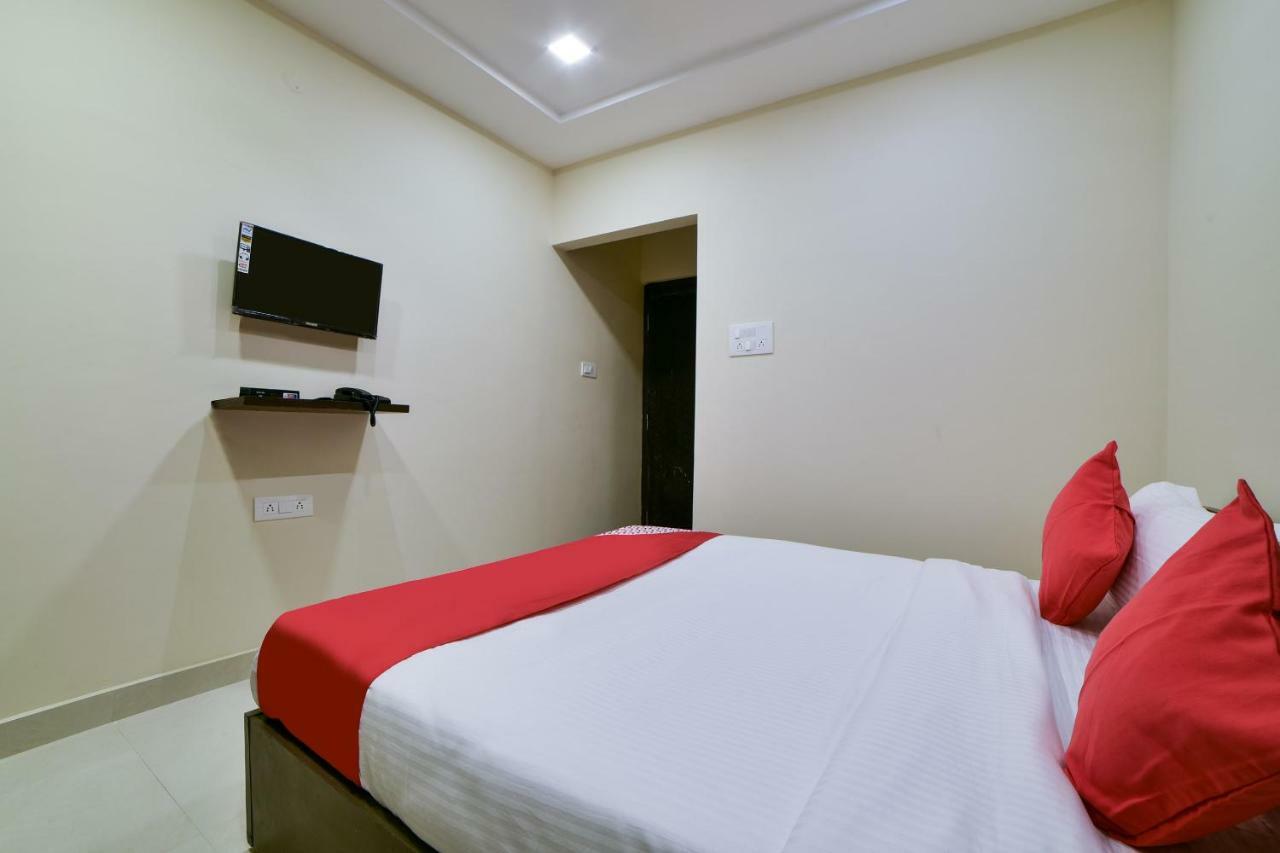 Oyo 16606 Iconic Living Hyderabad Exterior foto