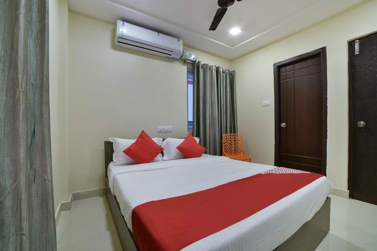 Oyo 16606 Iconic Living Hyderabad Exterior foto