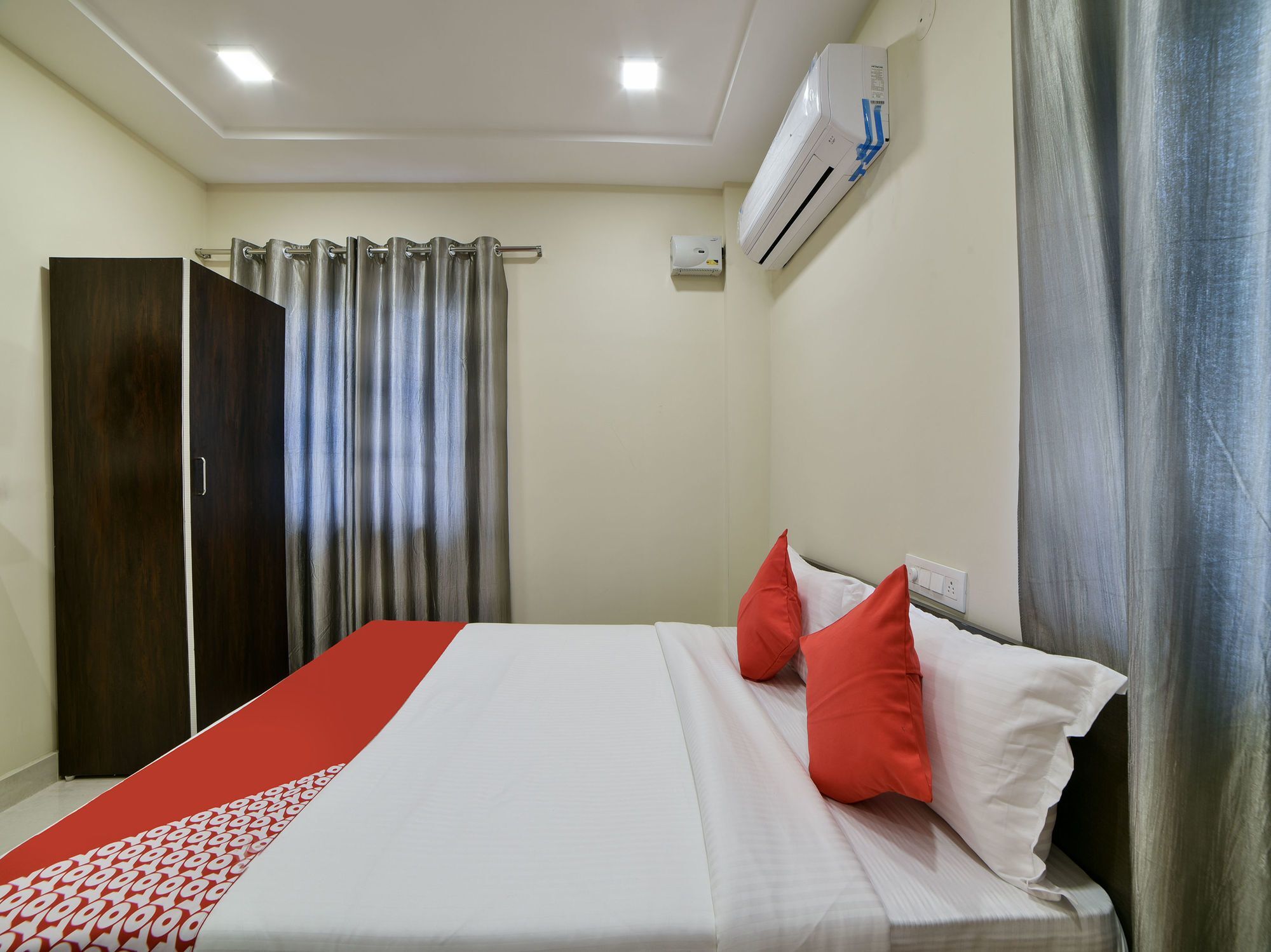 Oyo 16606 Iconic Living Hyderabad Exterior foto
